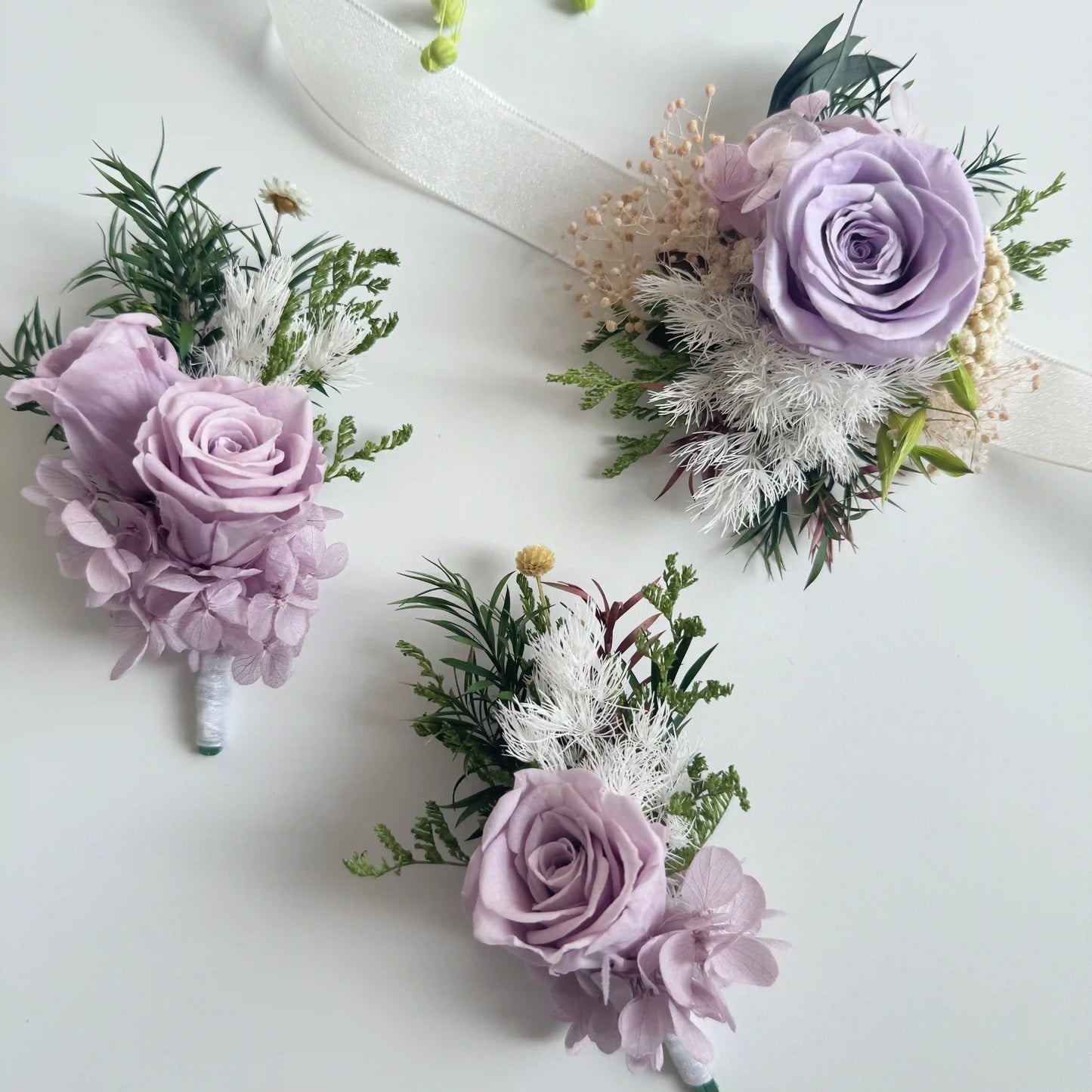 Elegant preserved flower corsage and wrist corsage set with lavender rose for wedding party