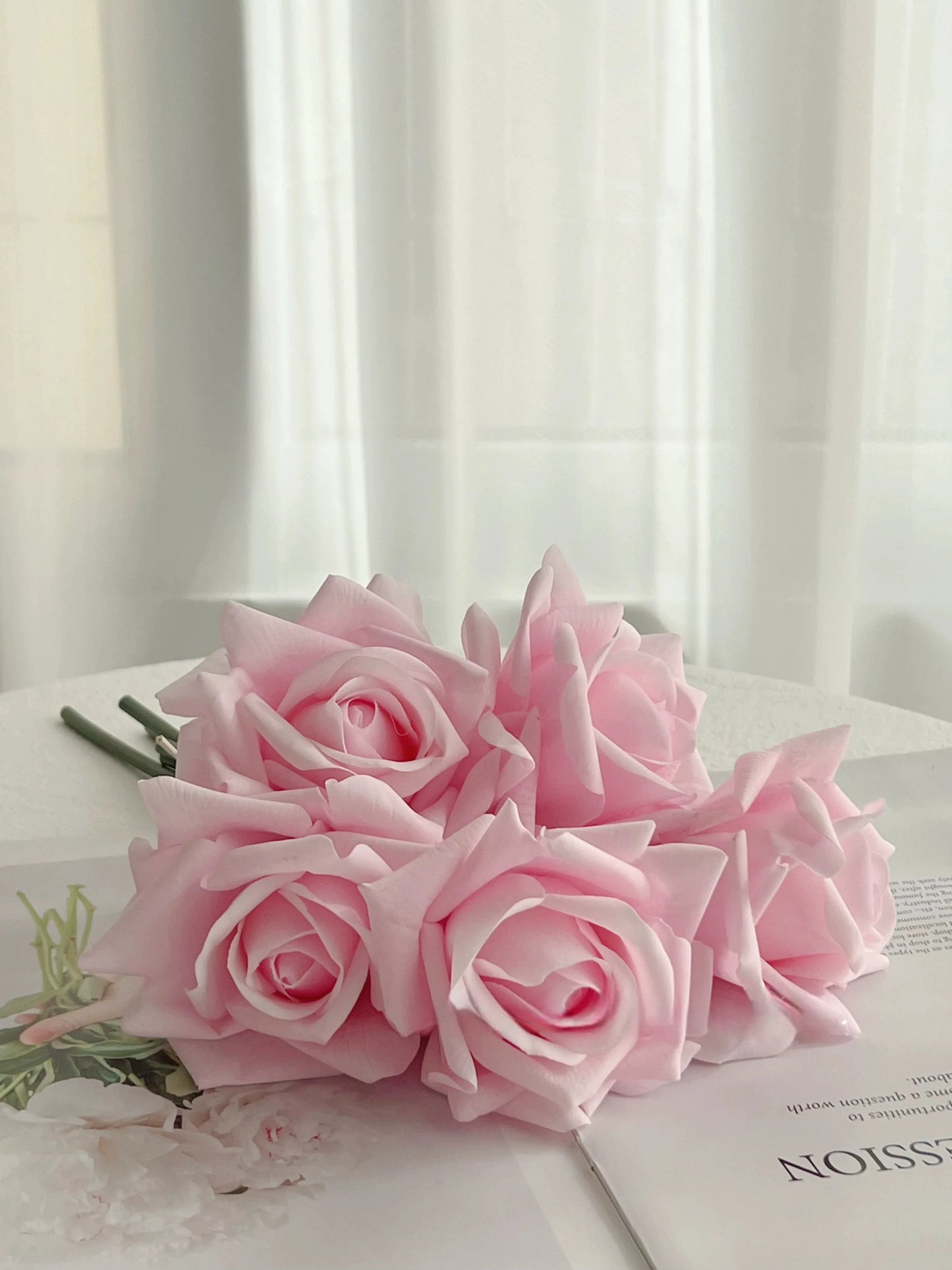Light pink artificial rose bouquet for table centerpiece styling